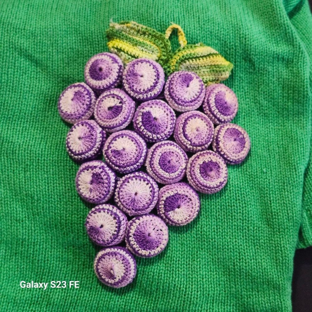 Handmade Crochet Trivet Hot Pad Purple Vtg 70s Bottle Cap Grape Kitchen Kitsch